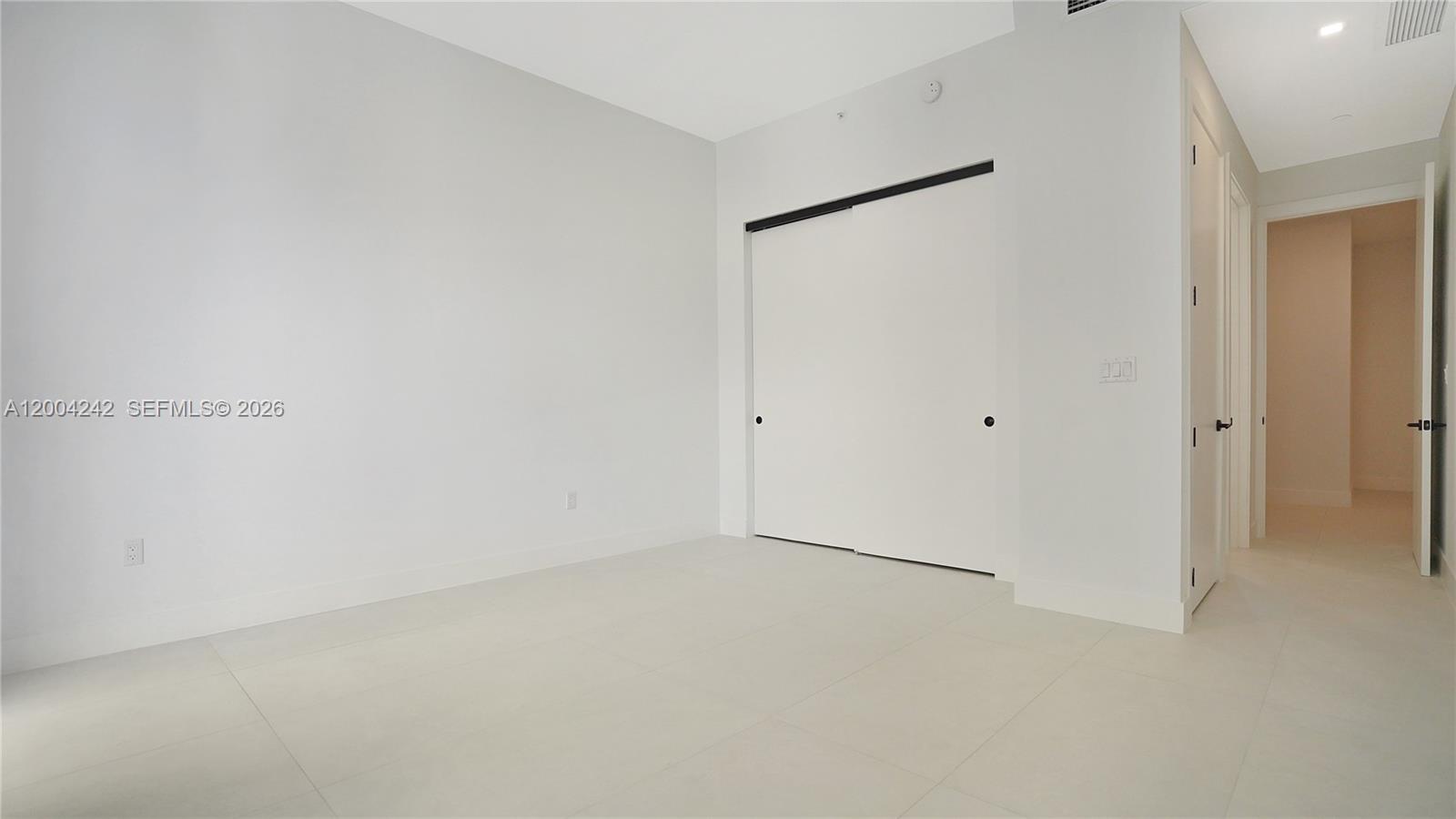 3034 Oak Ave #TH-2 Miami, FL 33133