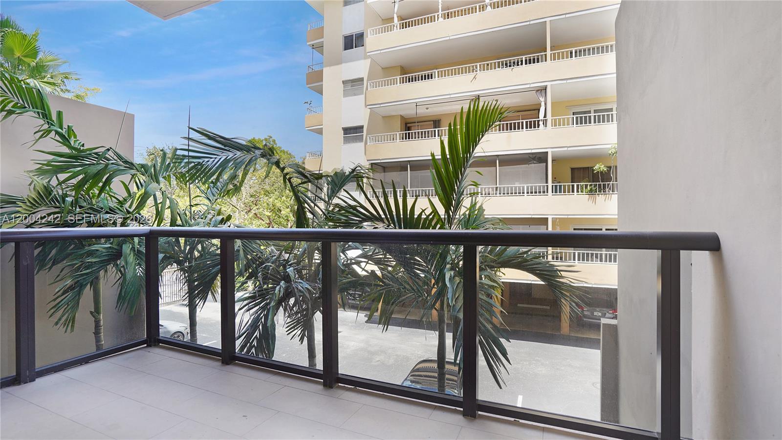 3034 Oak Ave #TH-2 Miami, FL 33133