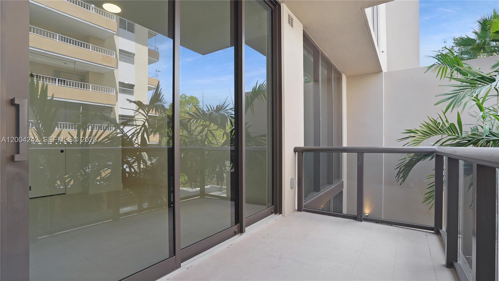 3034 Oak Ave #TH-2 Miami, FL 33133