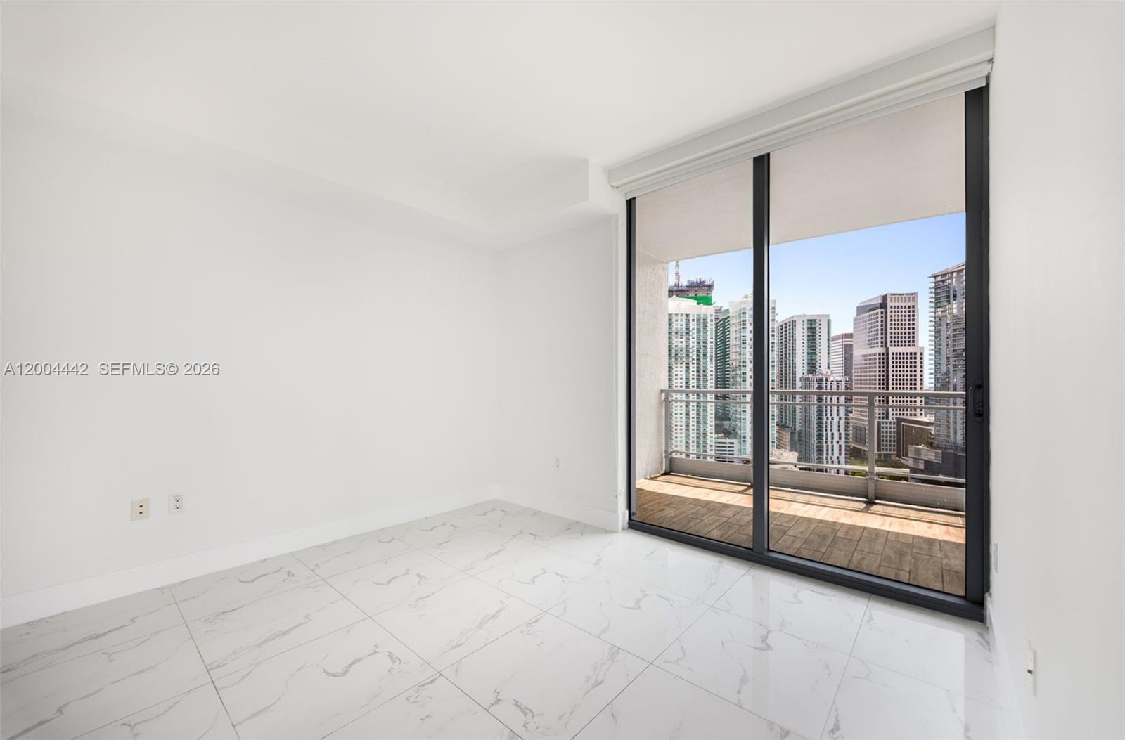 90 SW 3rd St #2602 Miami, FL 33130