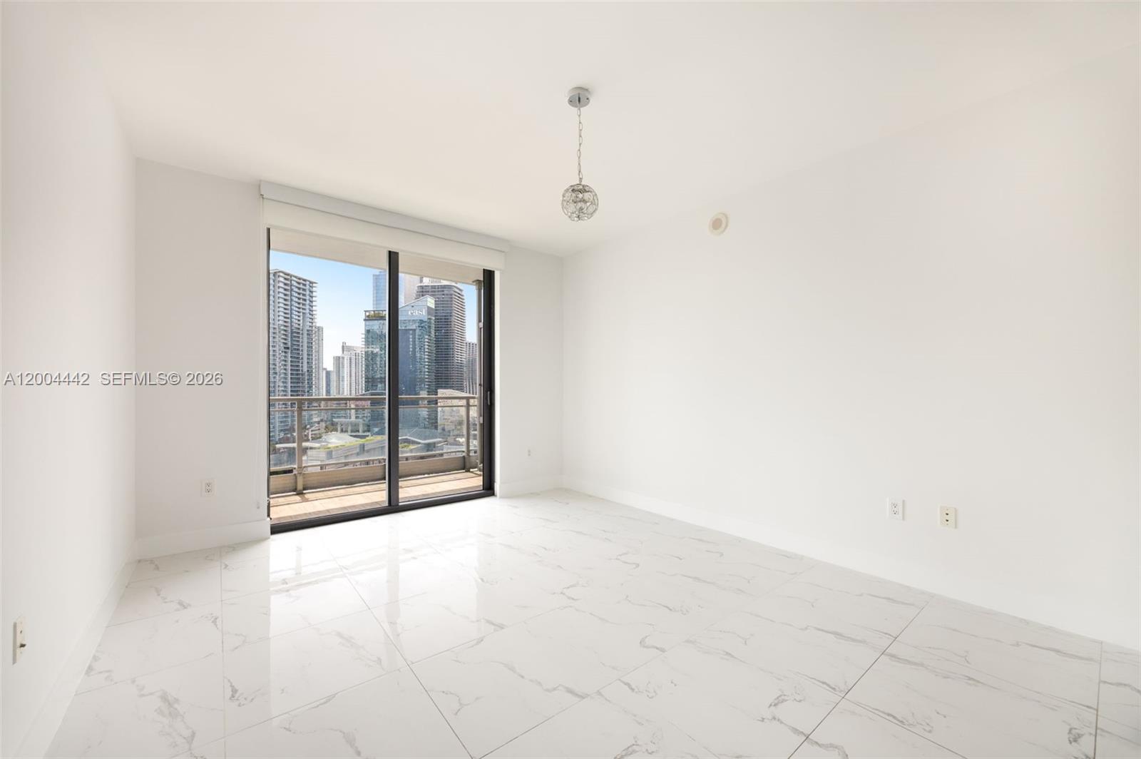 90 SW 3rd St #2602 Miami, FL 33130