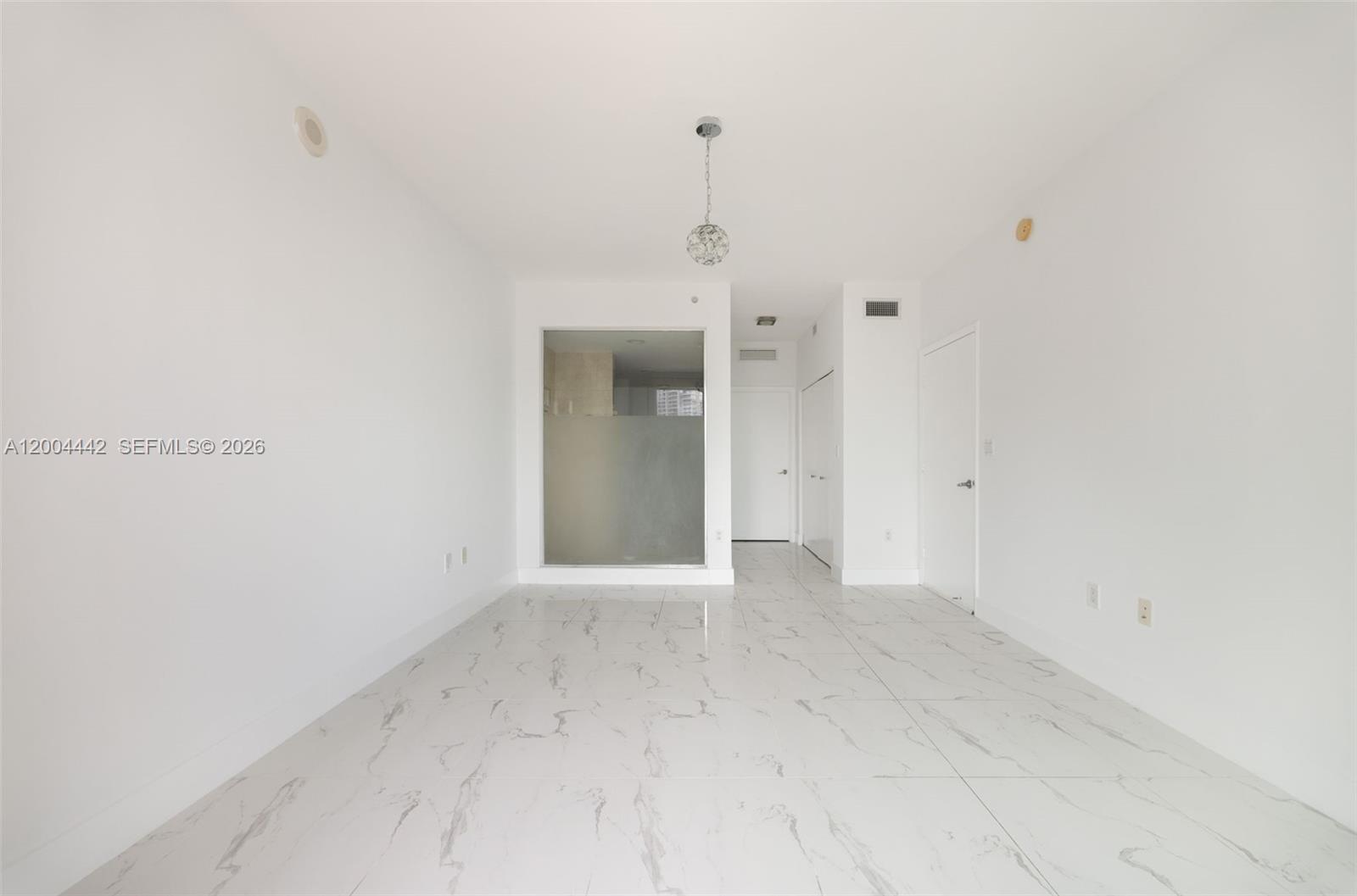90 SW 3rd St #2602 Miami, FL 33130