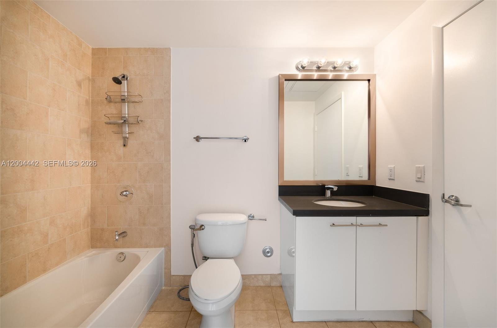 90 SW 3rd St #2602 Miami, FL 33130