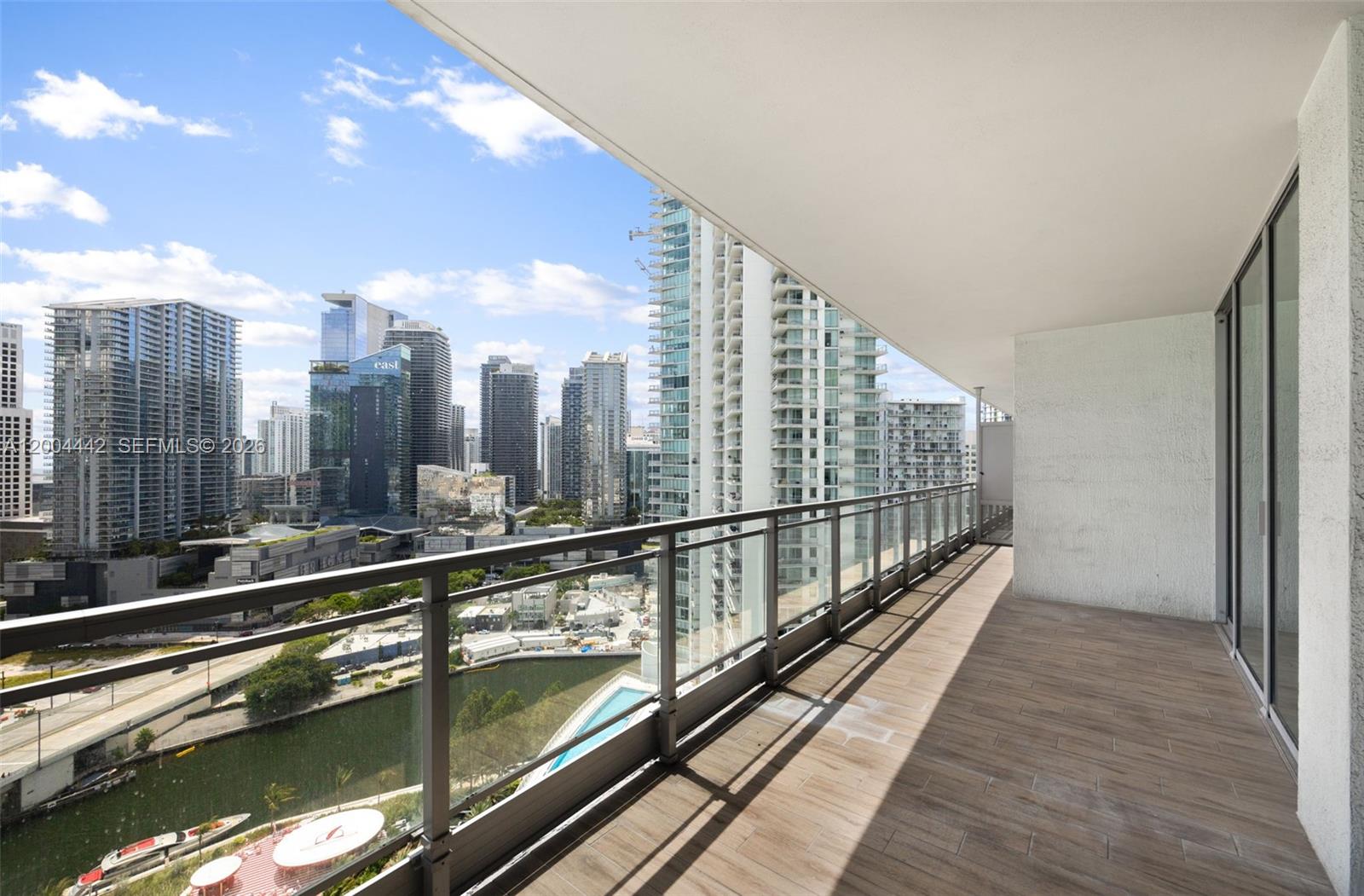 90 SW 3rd St #2602 Miami, FL 33130