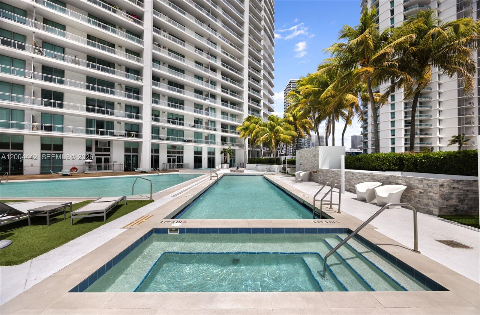 90 SW 3rd St #2602 Miami, FL 33130