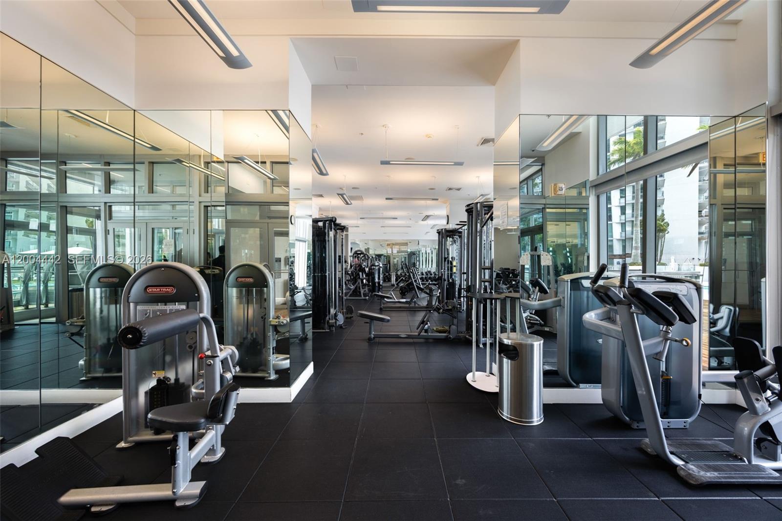 90 SW 3rd St #2602 Miami, FL 33130