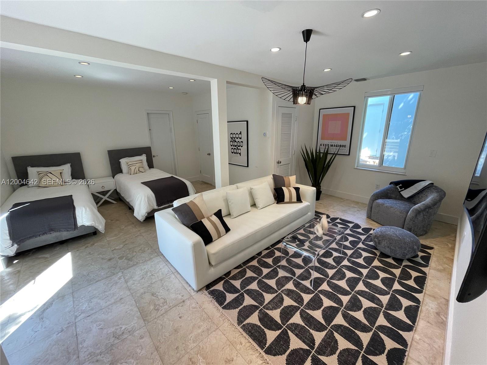 3483 Chase Ave Miami Beach, FL 33140