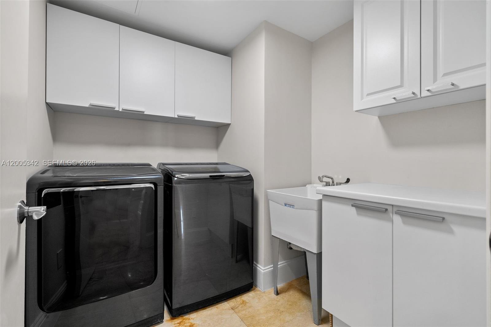 3301 NE 183rd St #1604 Aventura, FL 33160