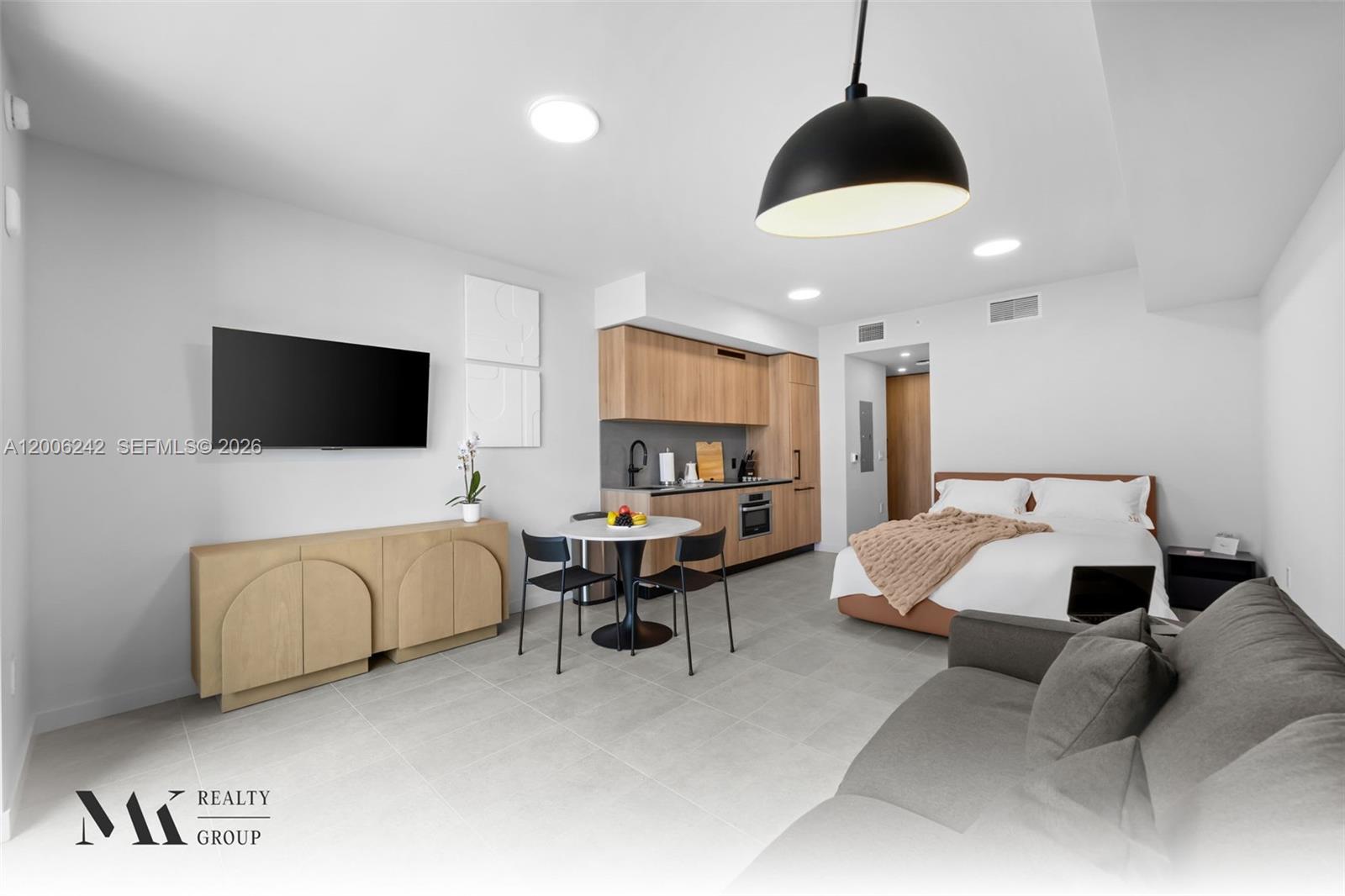 image 501 FIRST Residences10
