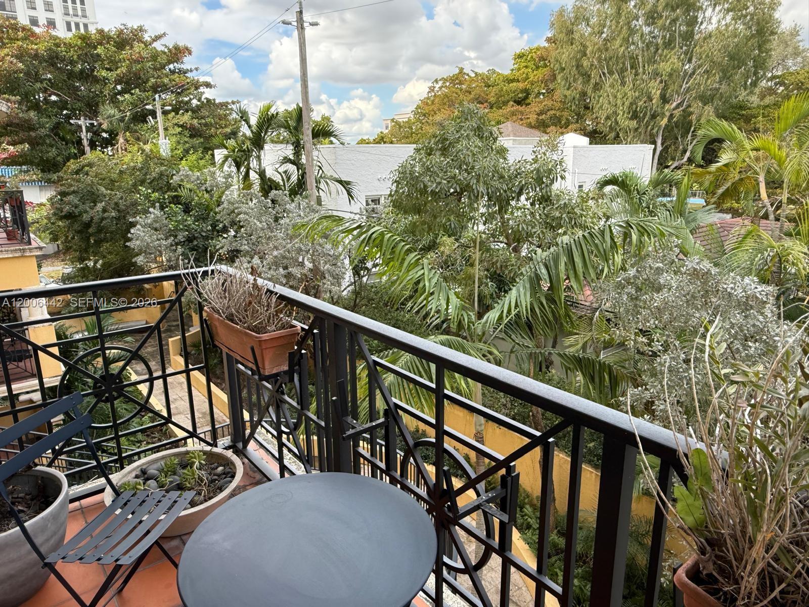 101 Sidonia Ave #301 Coral Gables, FL 33134