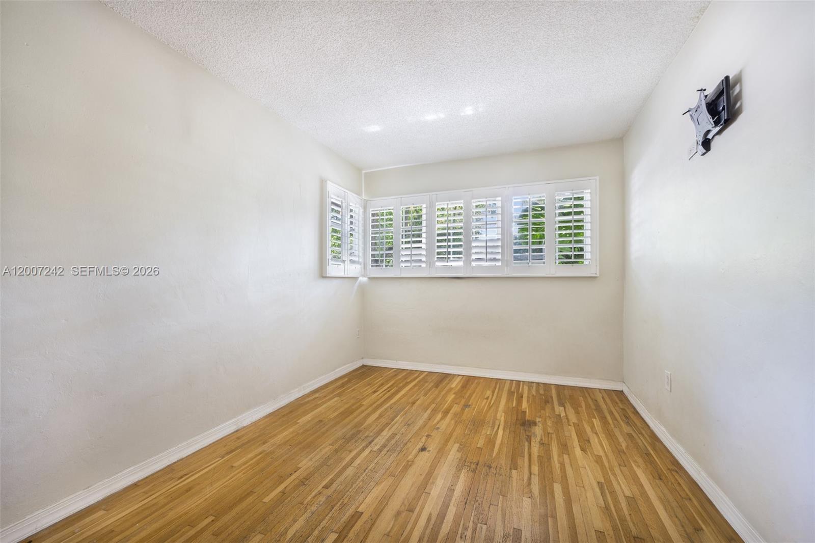 600 Santurce Ave Coral Gables, FL 33143