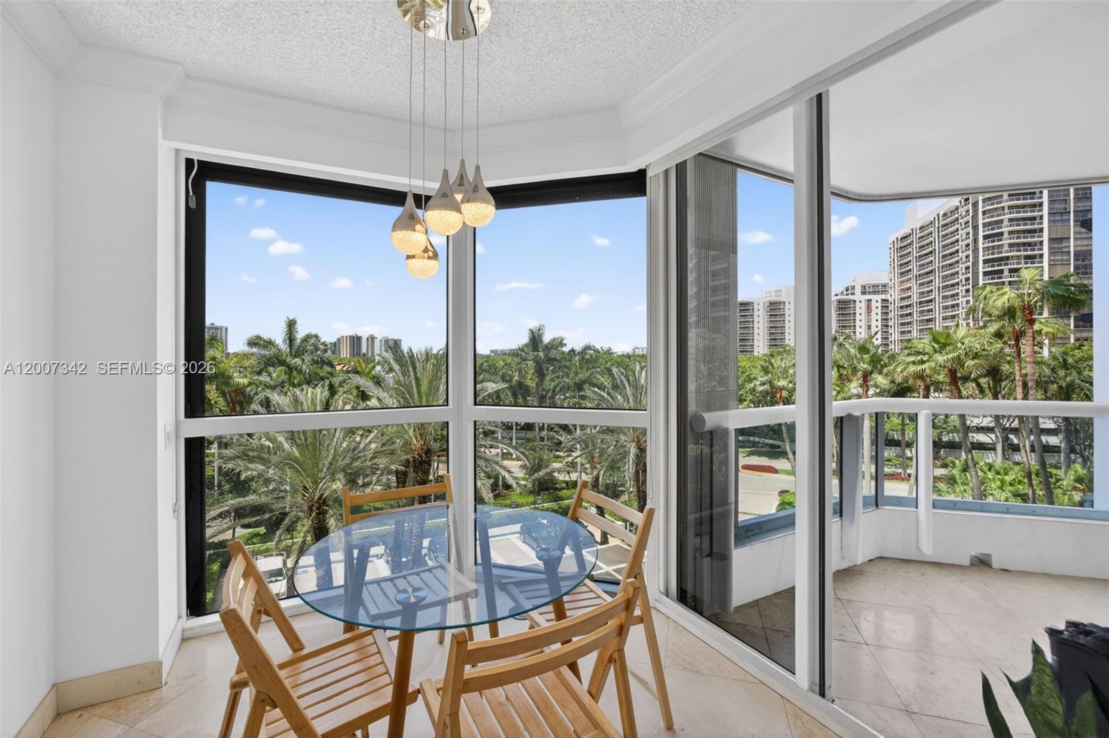 21205 Yacht Clb Dr #605 Aventura, FL 33180