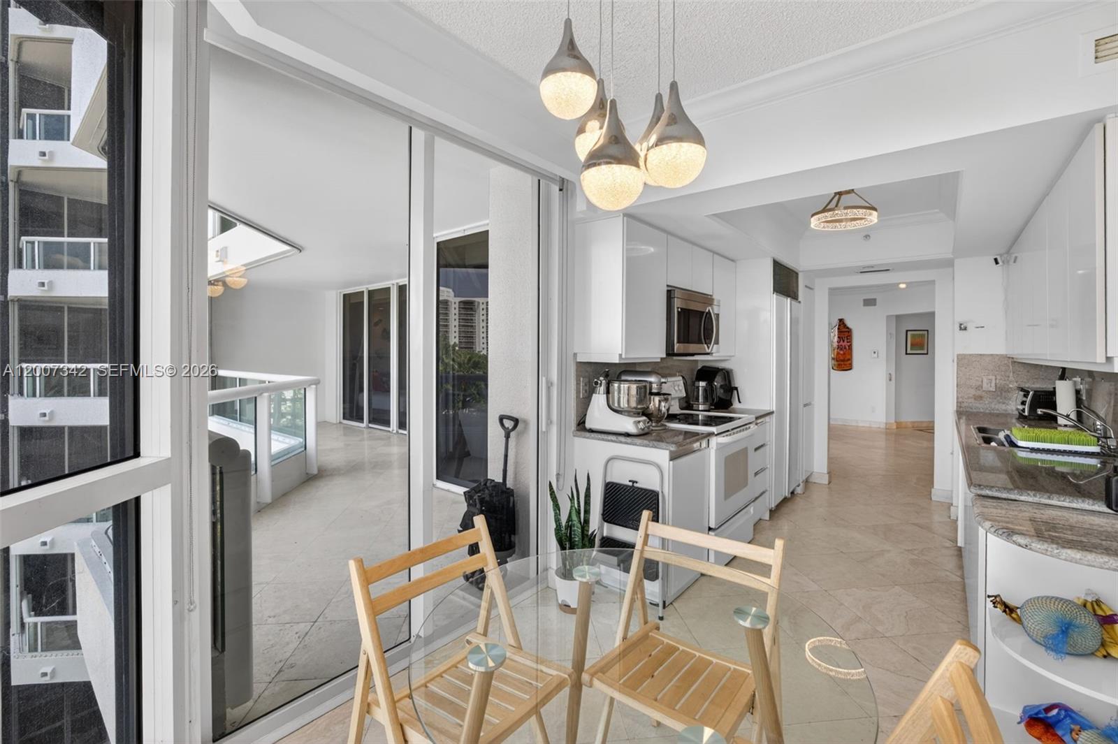 21205 Yacht Clb Dr #605 Aventura, FL 33180