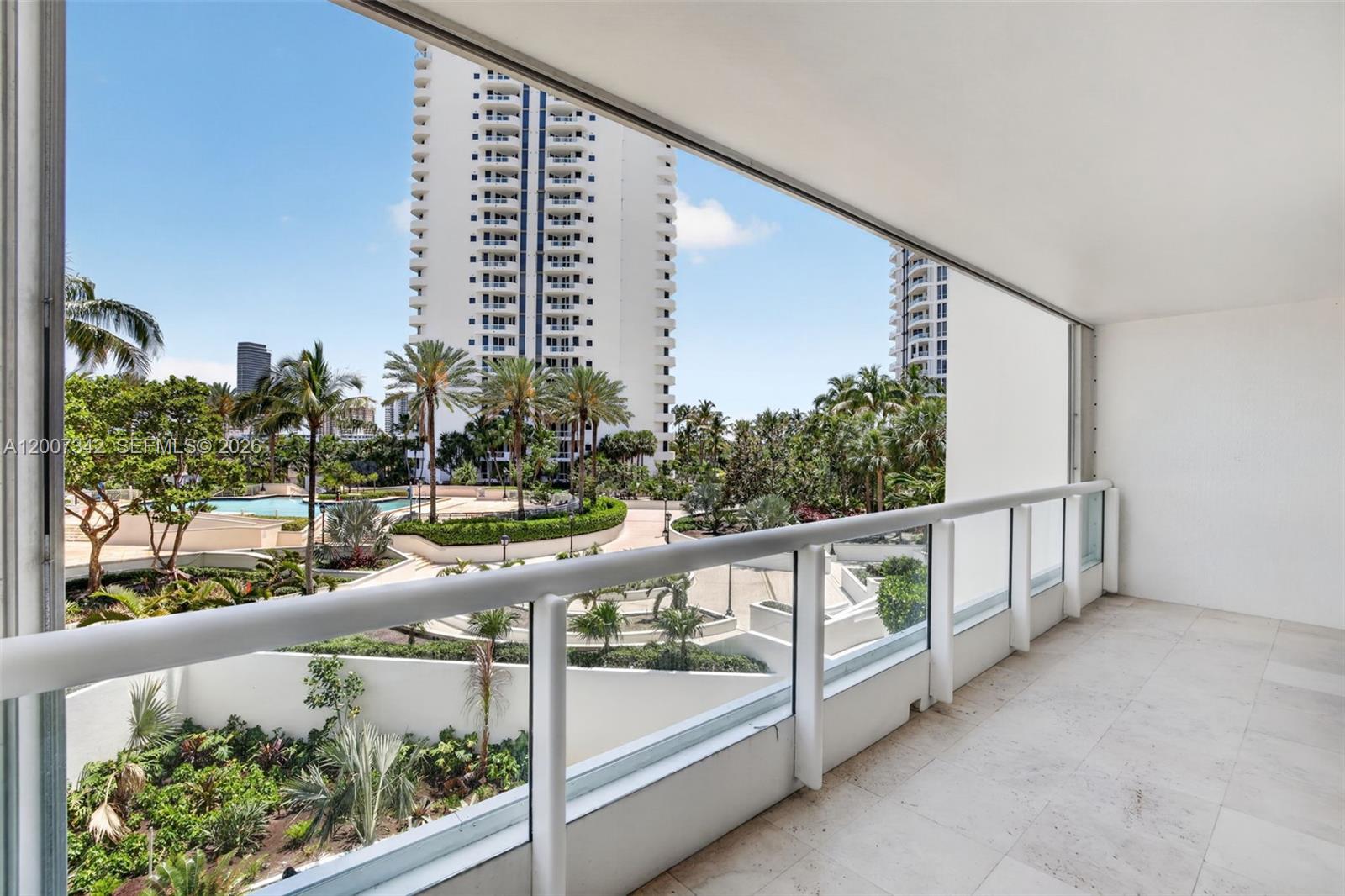21205 Yacht Clb Dr #605 Aventura, FL 33180