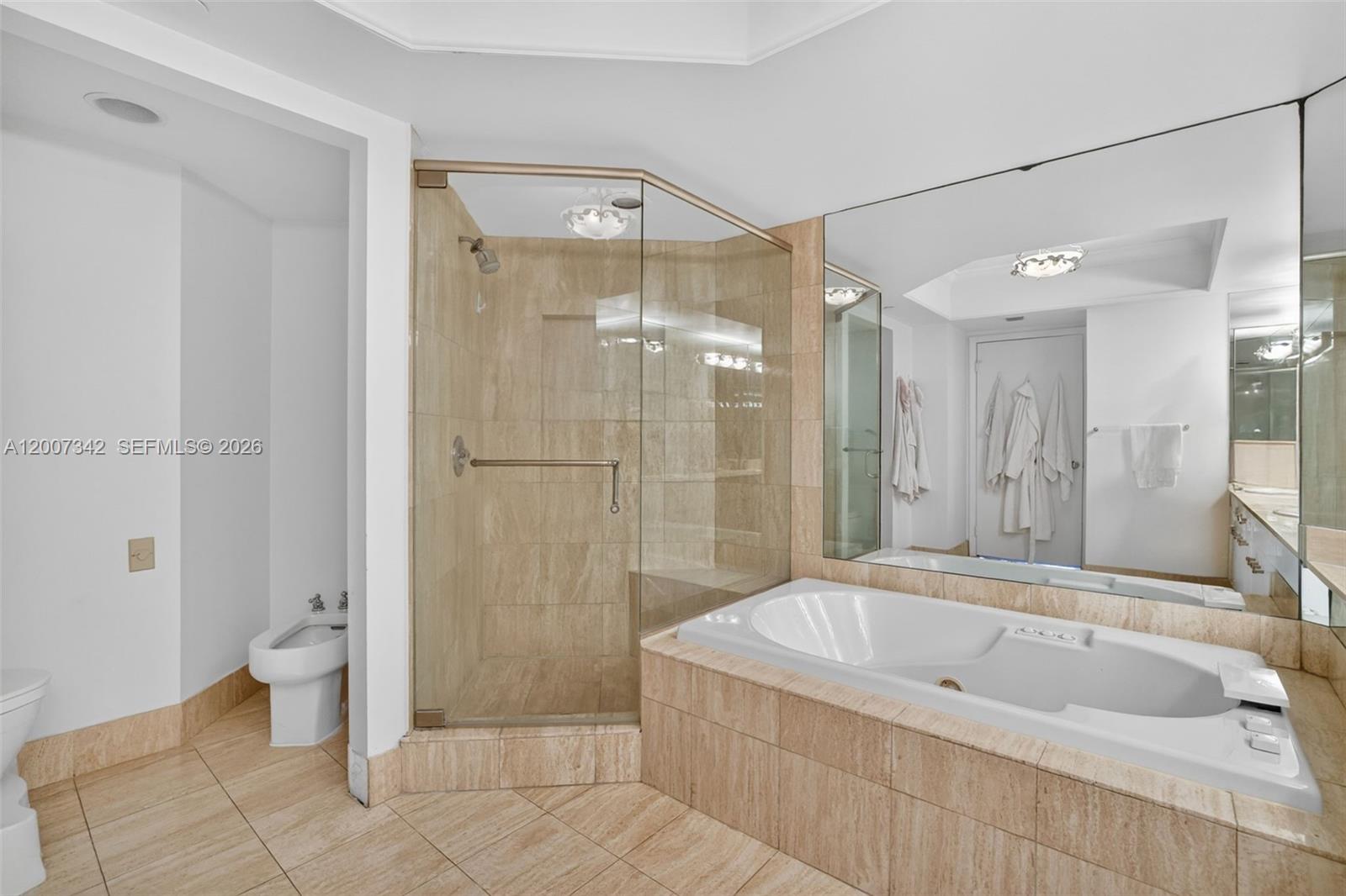 21205 Yacht Clb Dr #605 Aventura, FL 33180