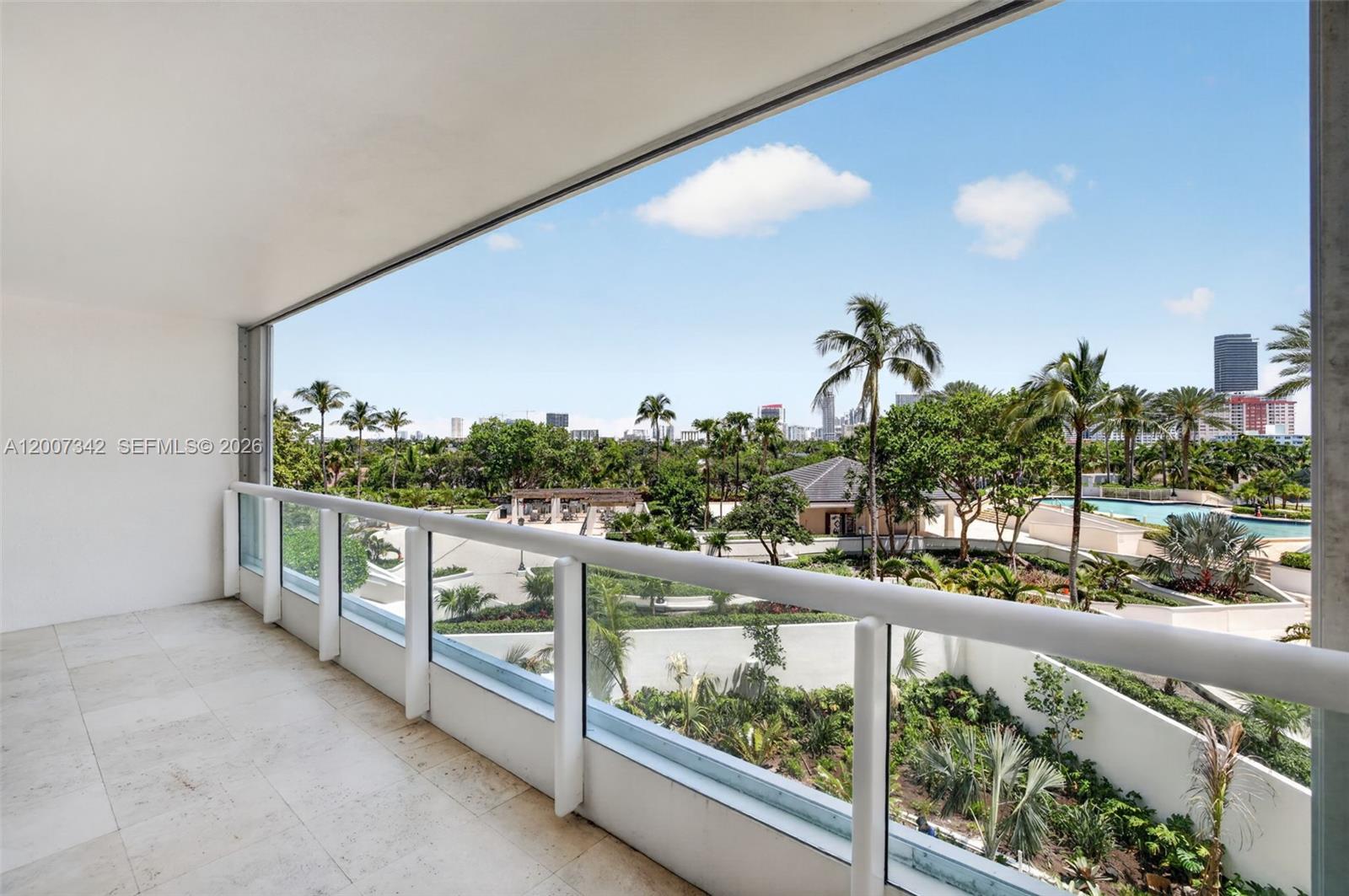 21205 Yacht Clb Dr #605 Aventura, FL 33180