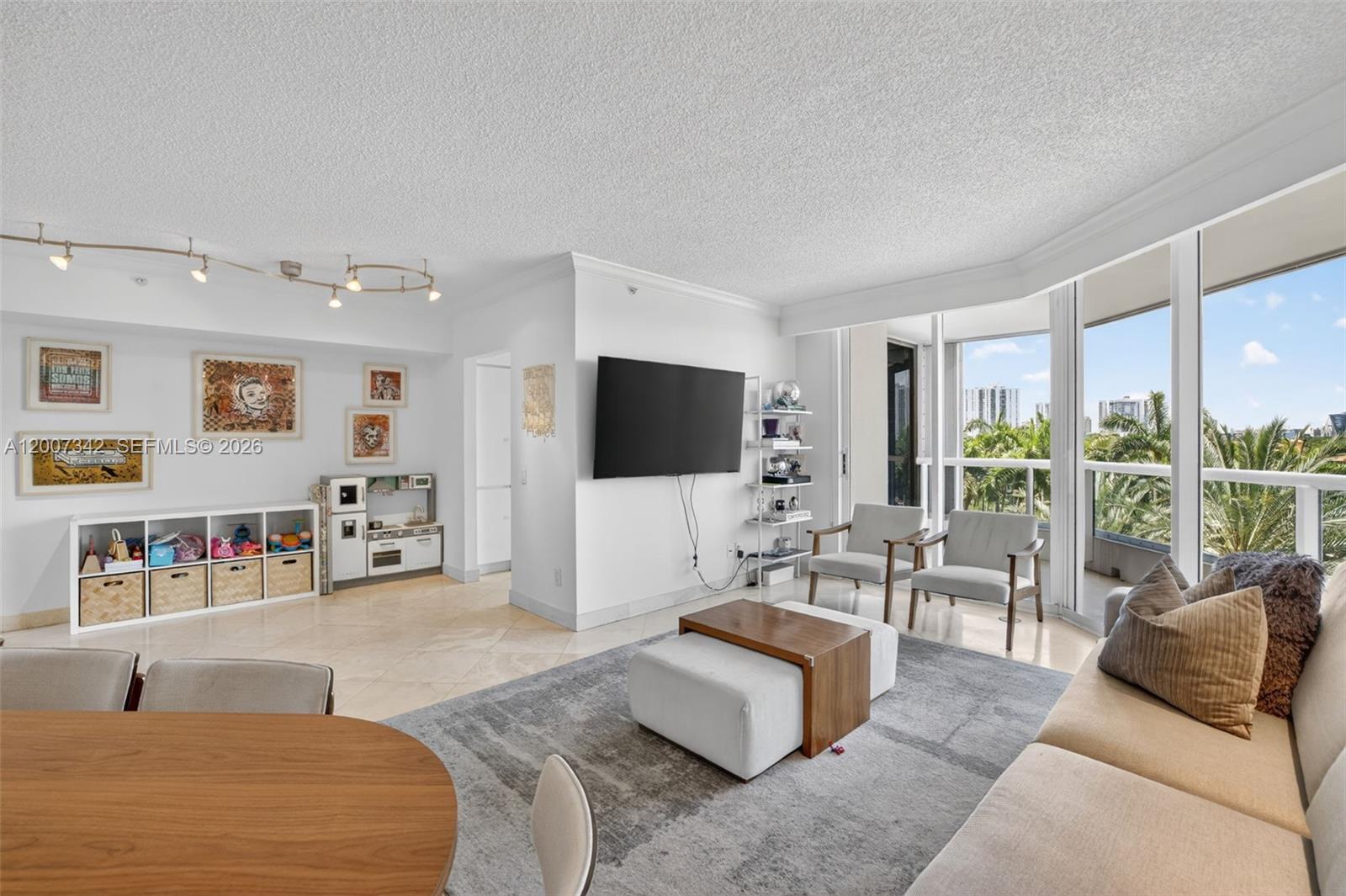 21205 Yacht Clb Dr #605 Aventura, FL 33180