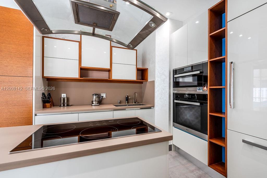 3949 194th Ln Sunny Isles Beach, FL 33160