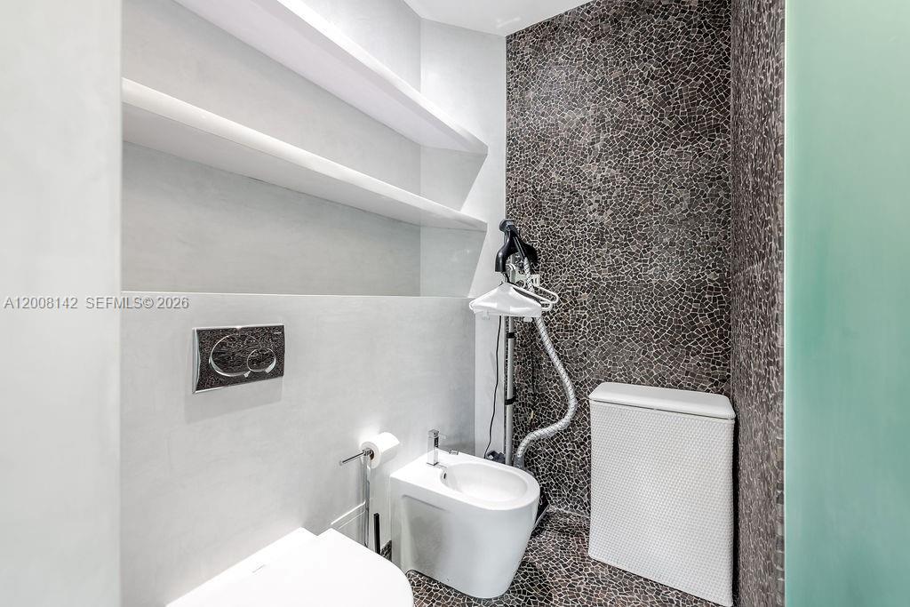 3949 194th Ln Sunny Isles Beach, FL 33160