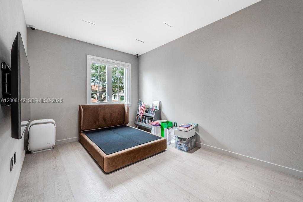 3949 194th Ln Sunny Isles Beach, FL 33160