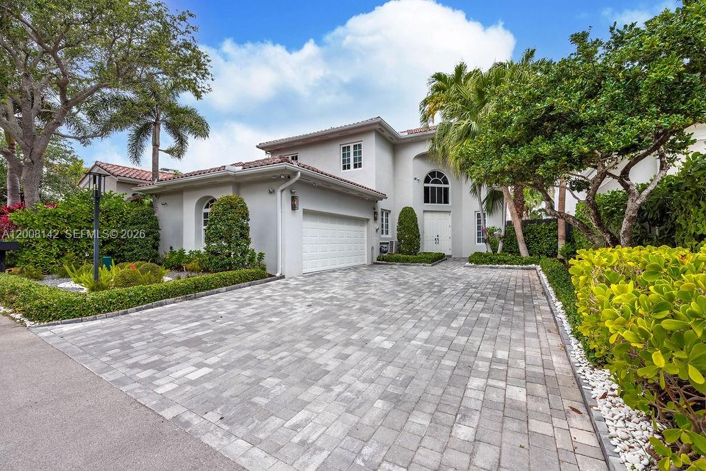 3949 194th Ln Sunny Isles Beach, FL 33160