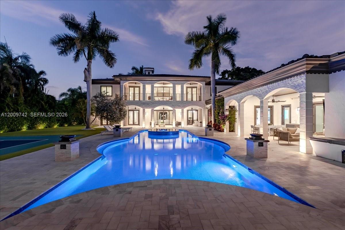 6080 SW 104th St Pinecrest, FL 33156
