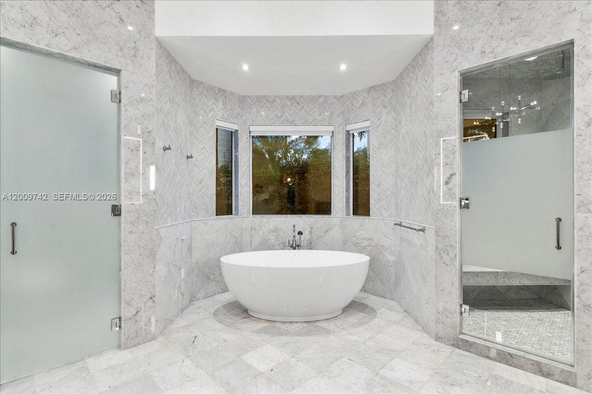 6080 SW 104th St Pinecrest, FL 33156