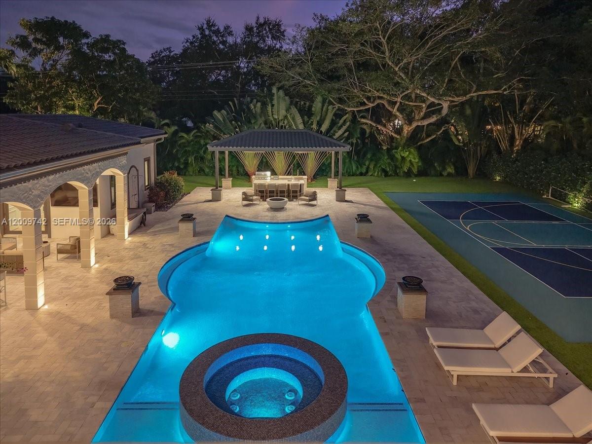 6080 SW 104th St Pinecrest, FL 33156
