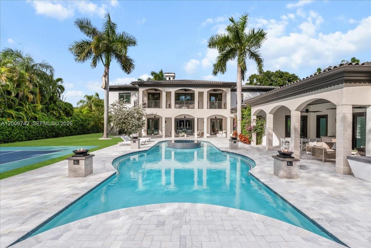 6080 SW 104th St Pinecrest, FL 33156