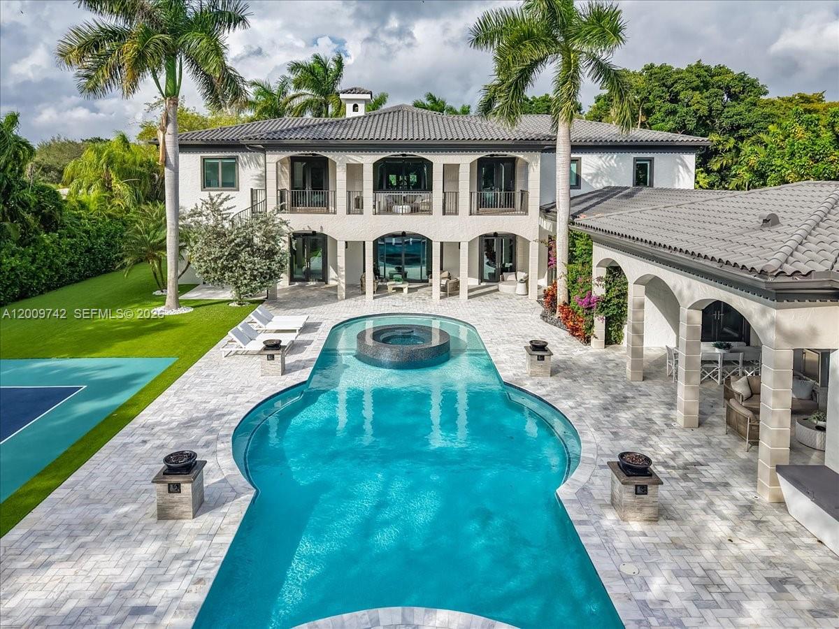 6080 SW 104th St Pinecrest, FL 33156