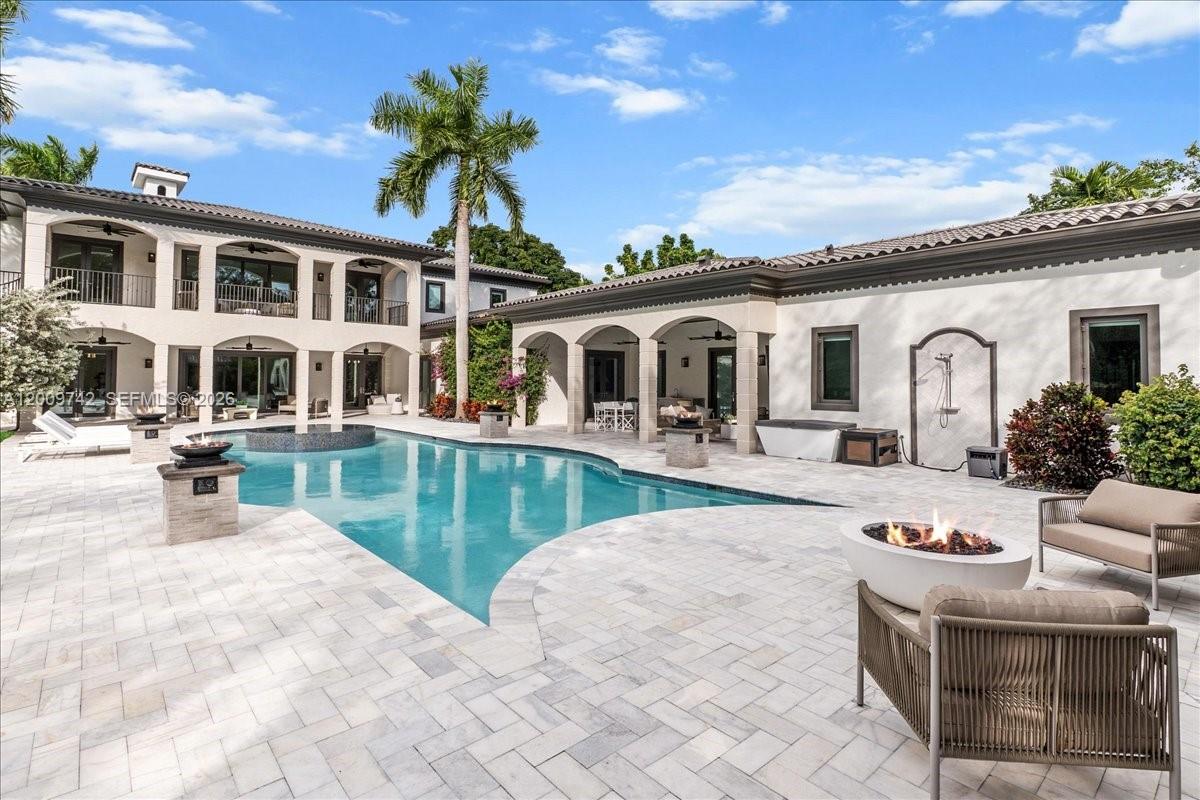 6080 SW 104th St Pinecrest, FL 33156