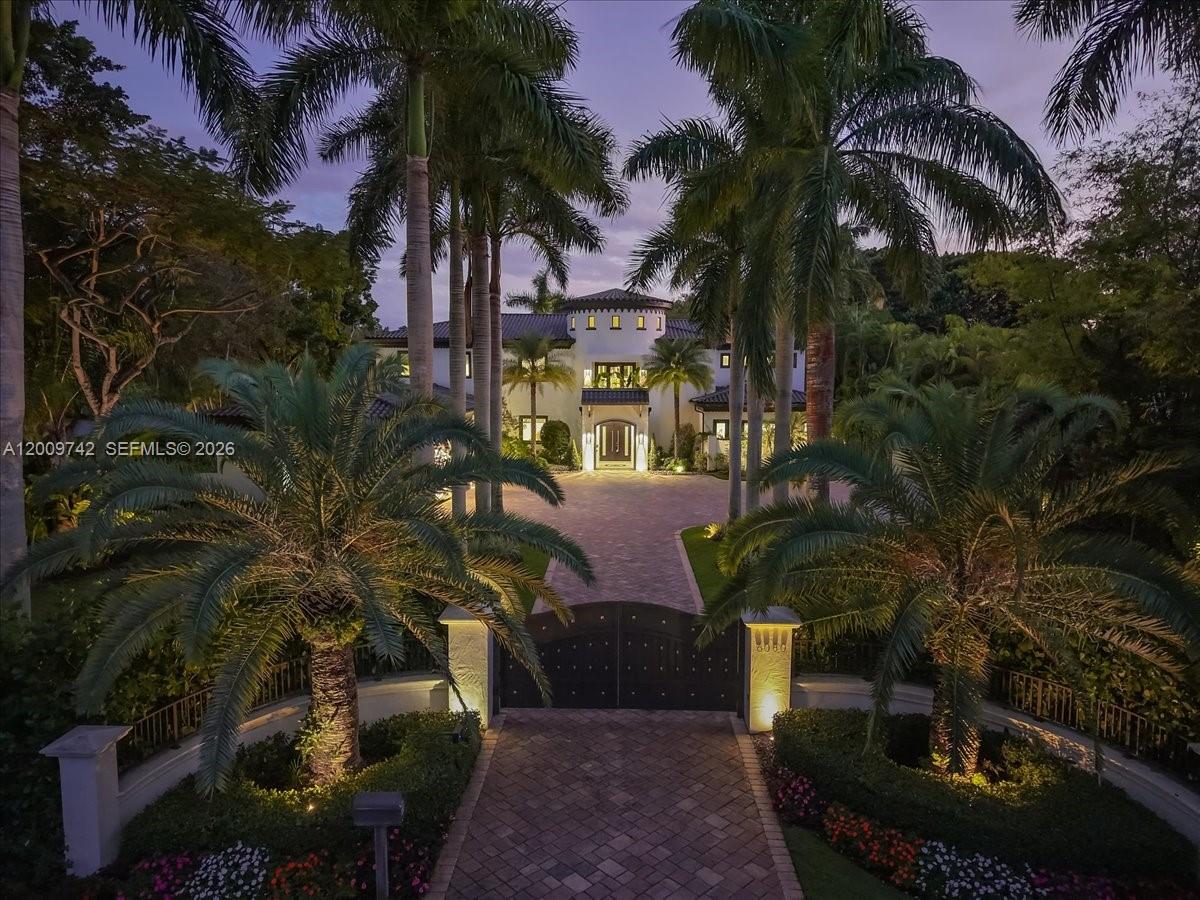 6080 SW 104th St Pinecrest, FL 33156