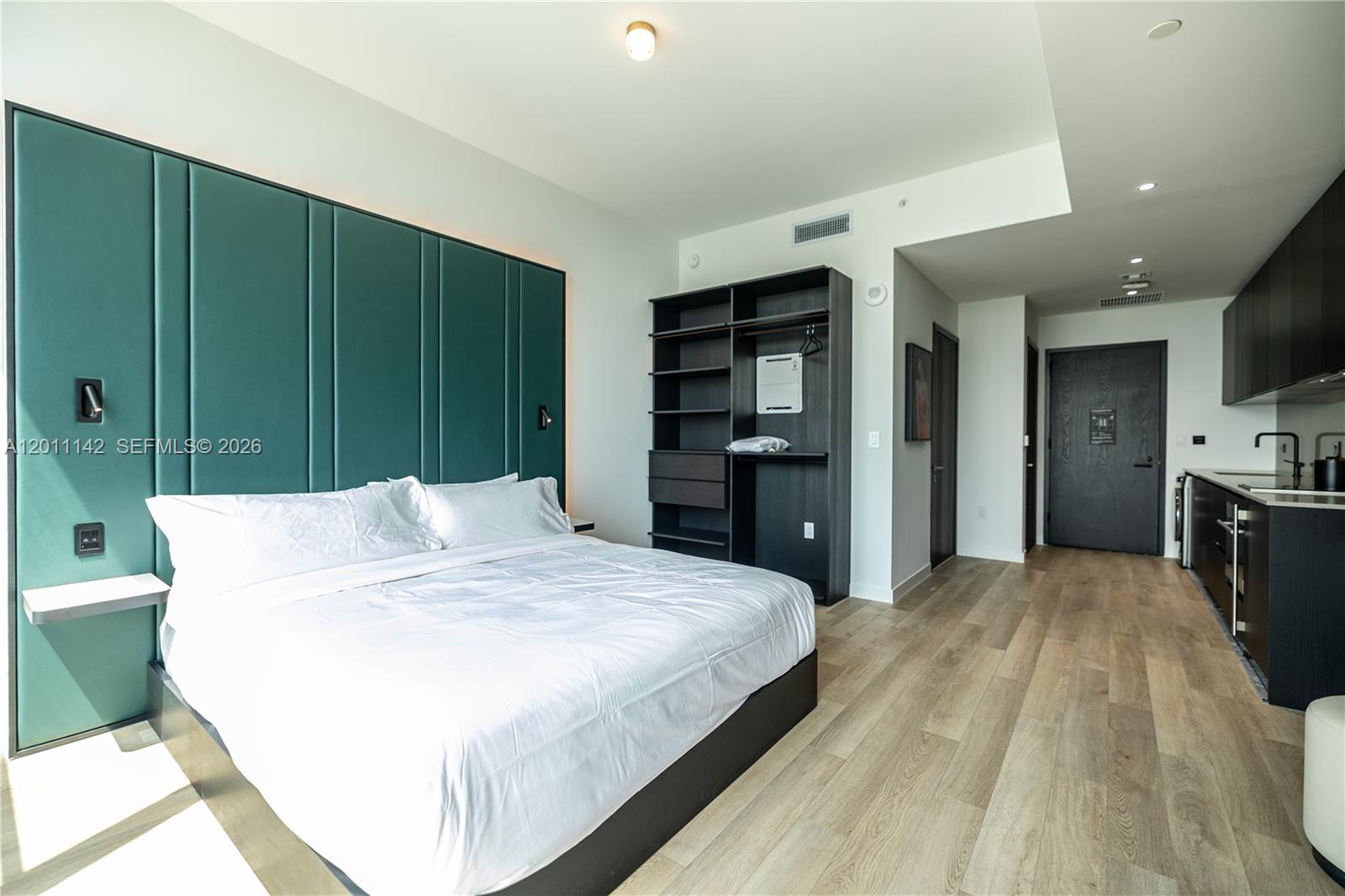 20 NE 11th St #5306 Miami, FL 33132