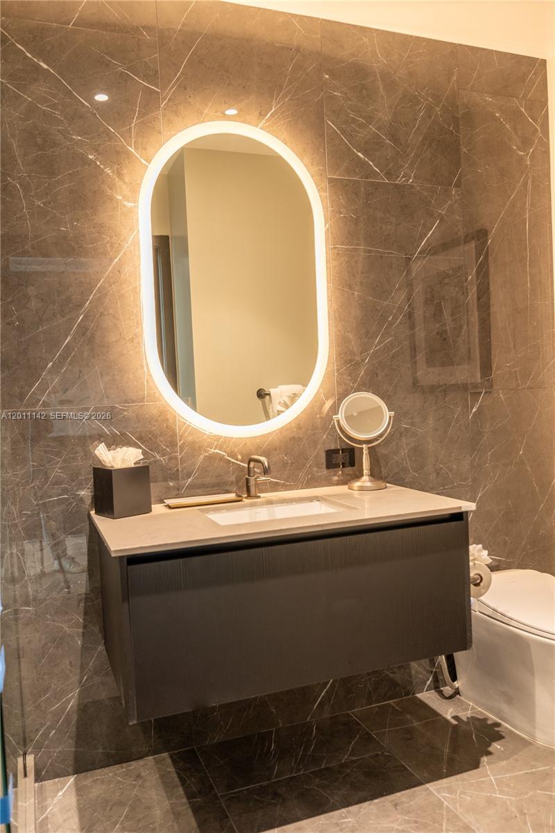 20 NE 11th St #5306 Miami, FL 33132