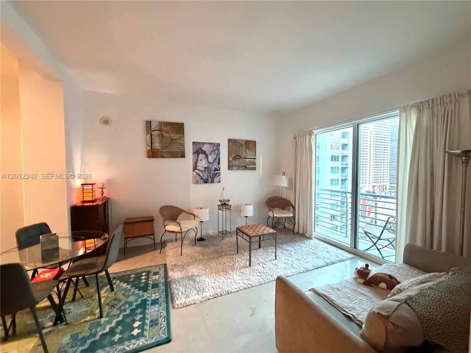 image Loft Downtown I6