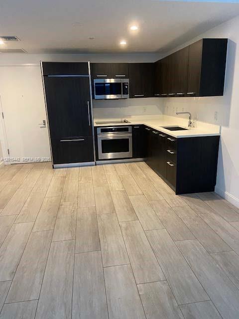 image Brickell Heights East13