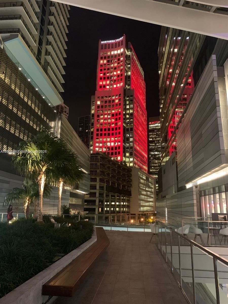 image Brickell Heights East35