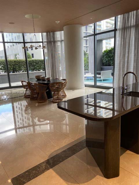image Brickell Heights East43