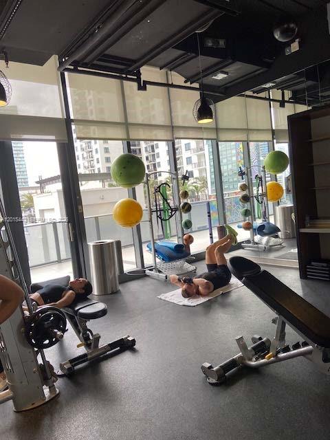 image Brickell Heights East44