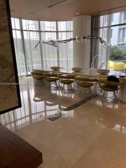 image Brickell Heights East54