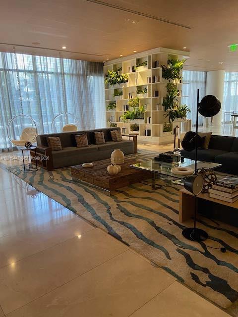 image Brickell Heights East56