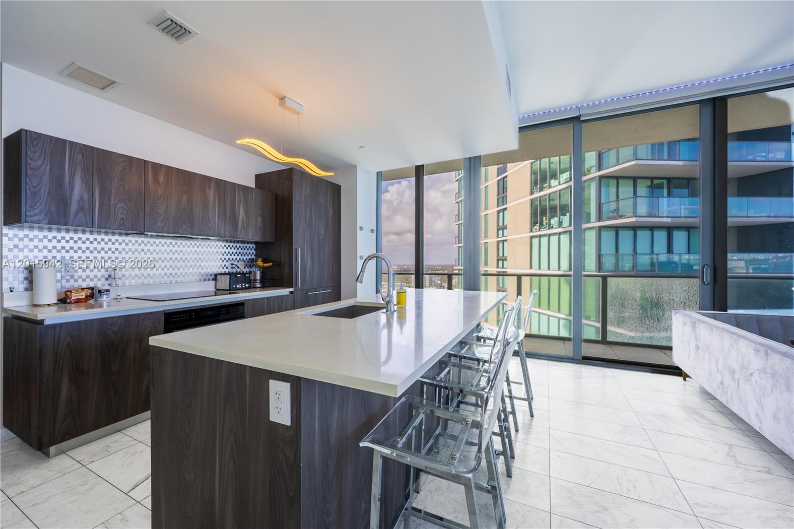 480 NE 31st St #2407 Miami, FL 33137