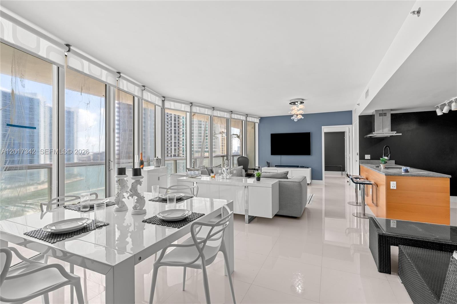 495 Brickell Ave #1704