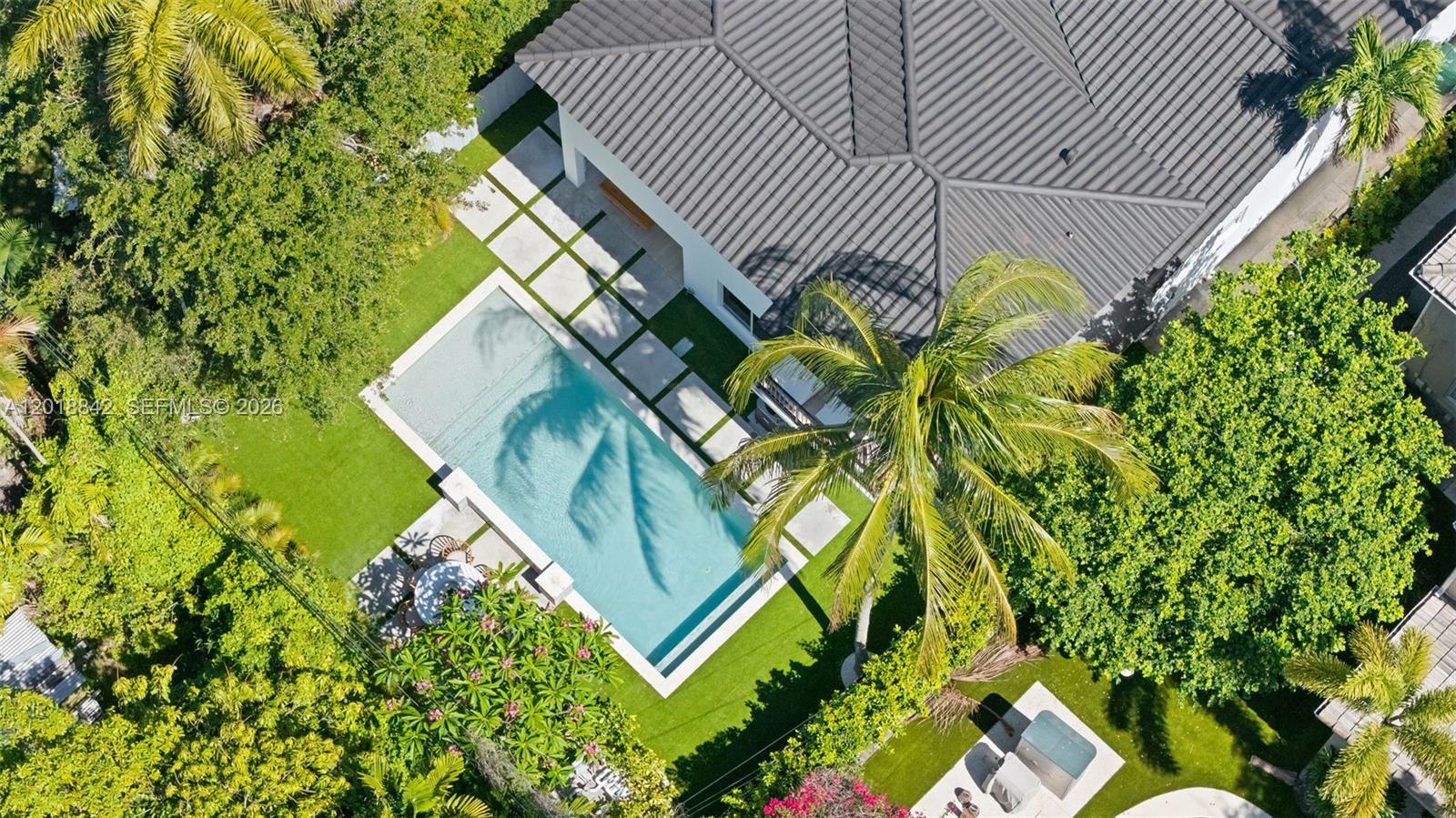 725 NE 76th St Miami, FL 33138