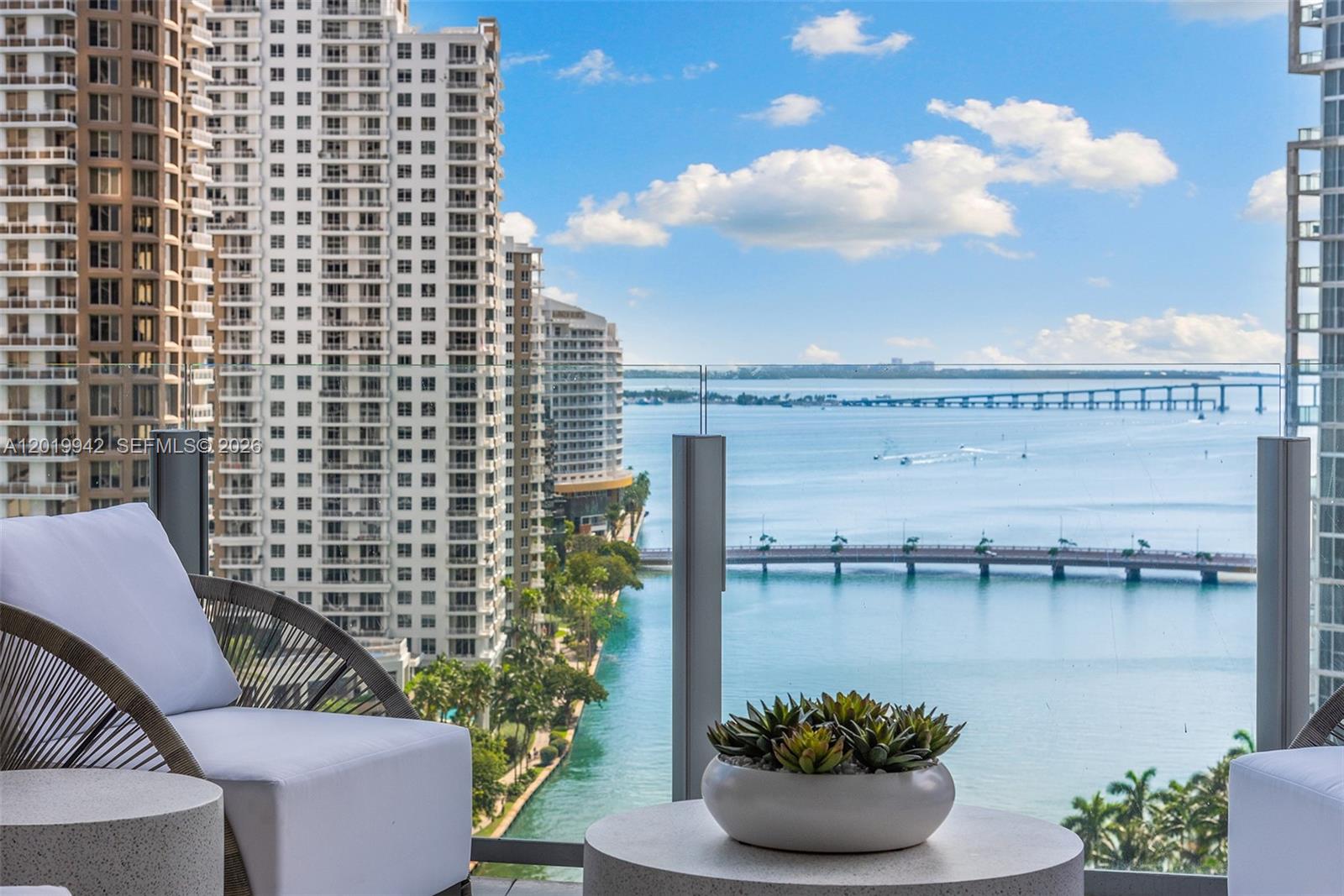 300 Biscayne Blvd Way #1605 Miami, FL 33131