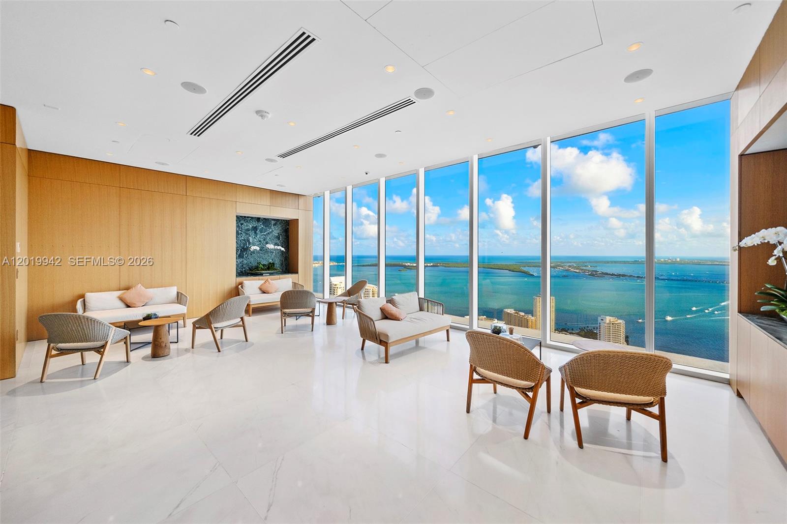 300 Biscayne Blvd Way #1605 Miami, FL 33131