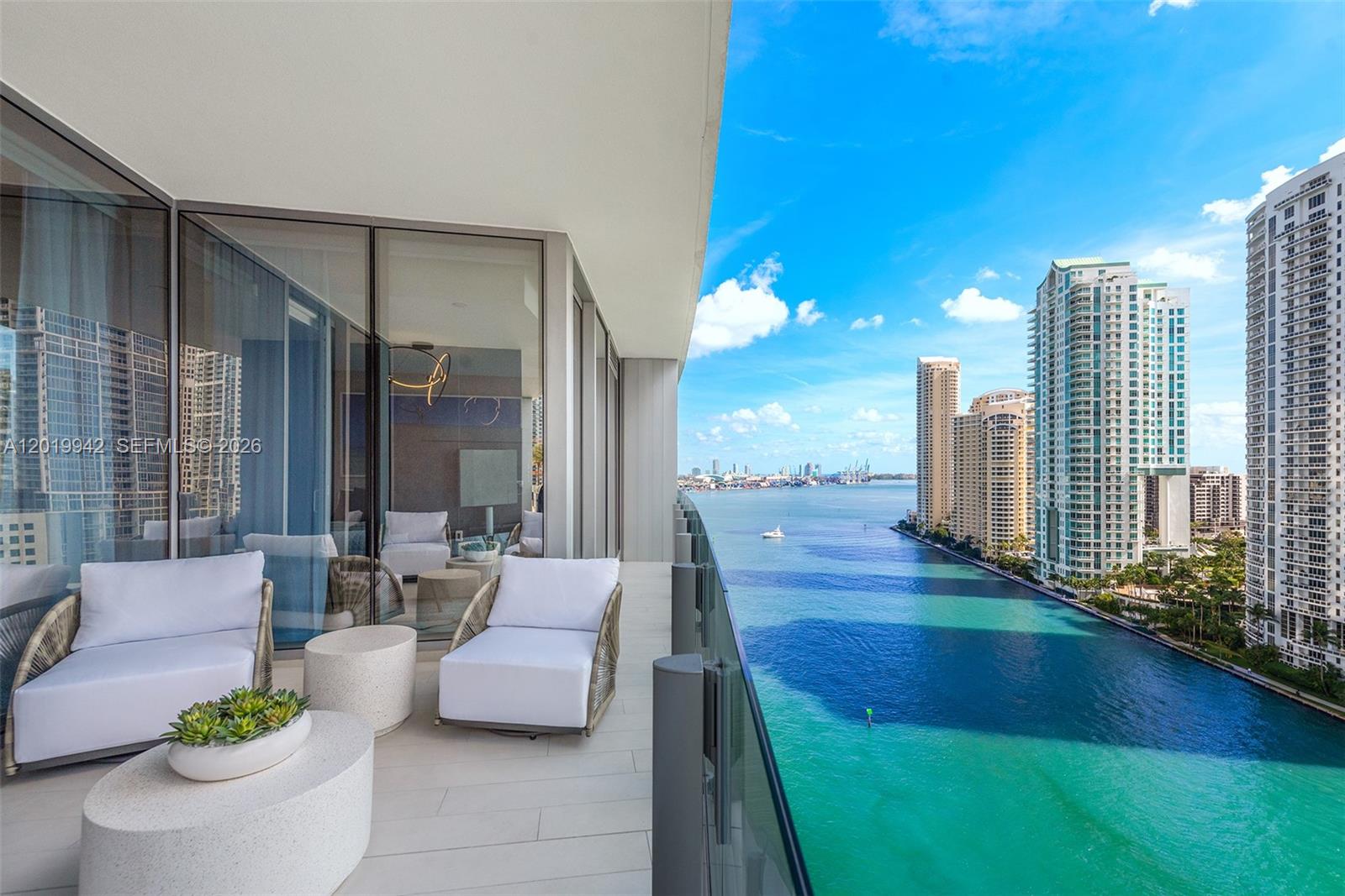 300 Biscayne Blvd Way #1605 Miami, FL 33131