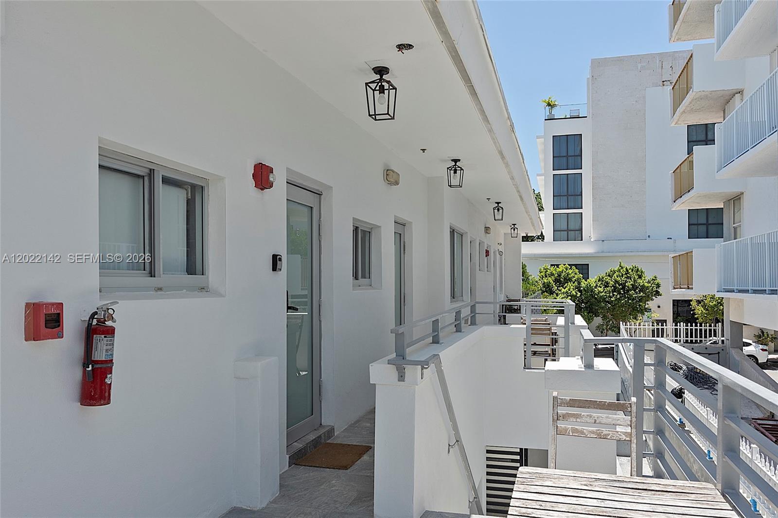 235 18th St Miami Beach, FL 33139