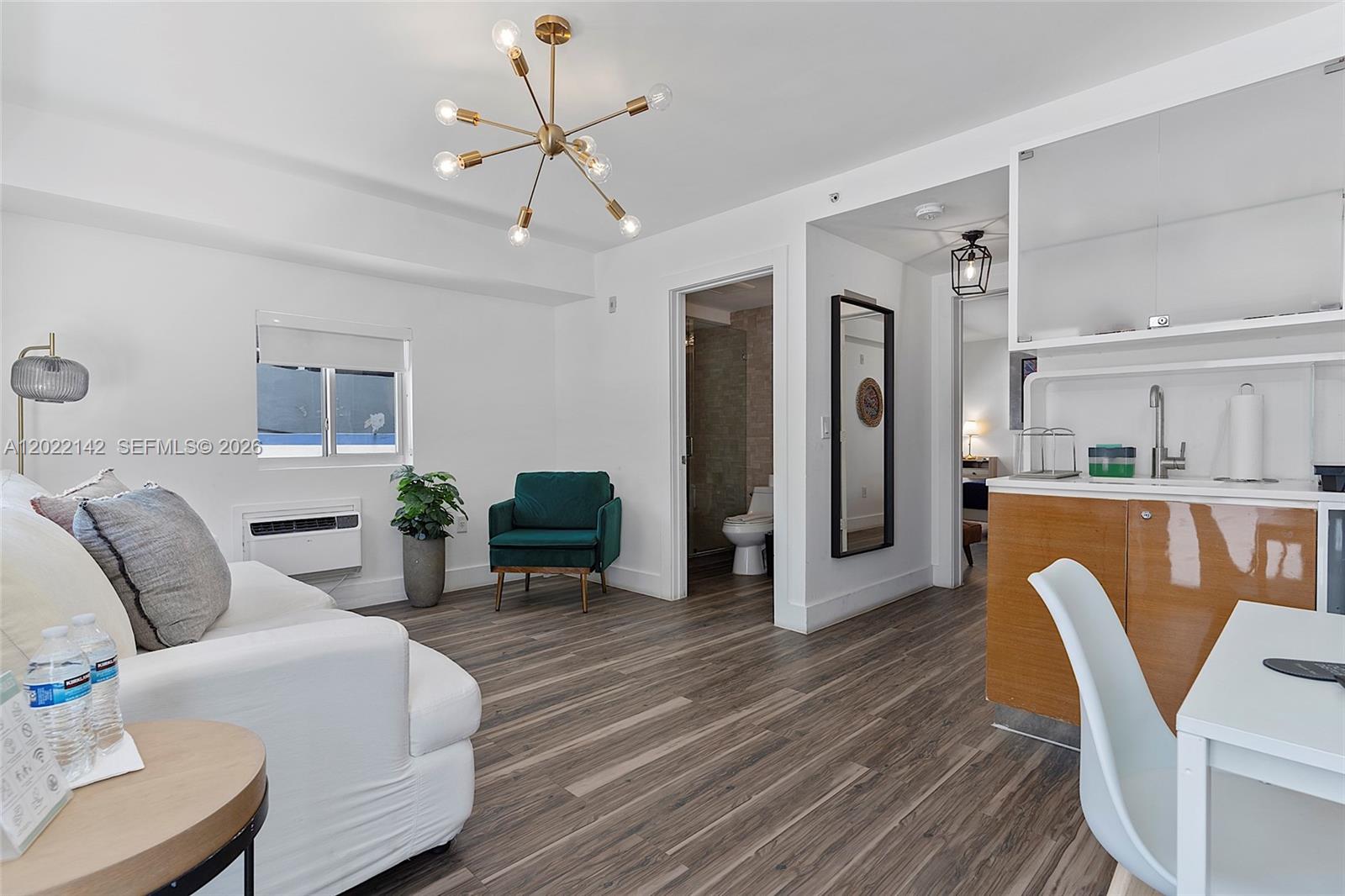 235 18th St Miami Beach, FL 33139
