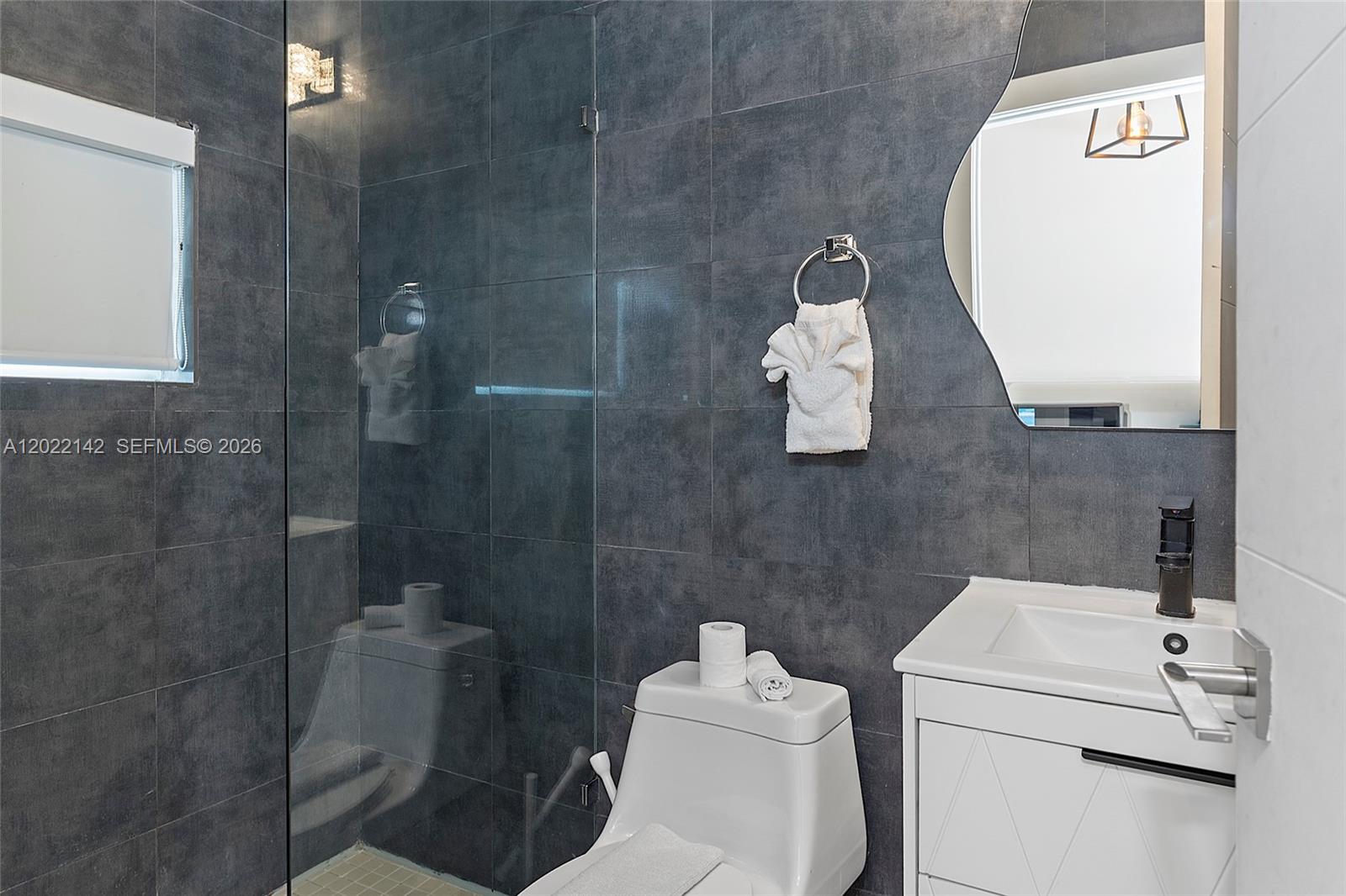 235 18th St Miami Beach, FL 33139
